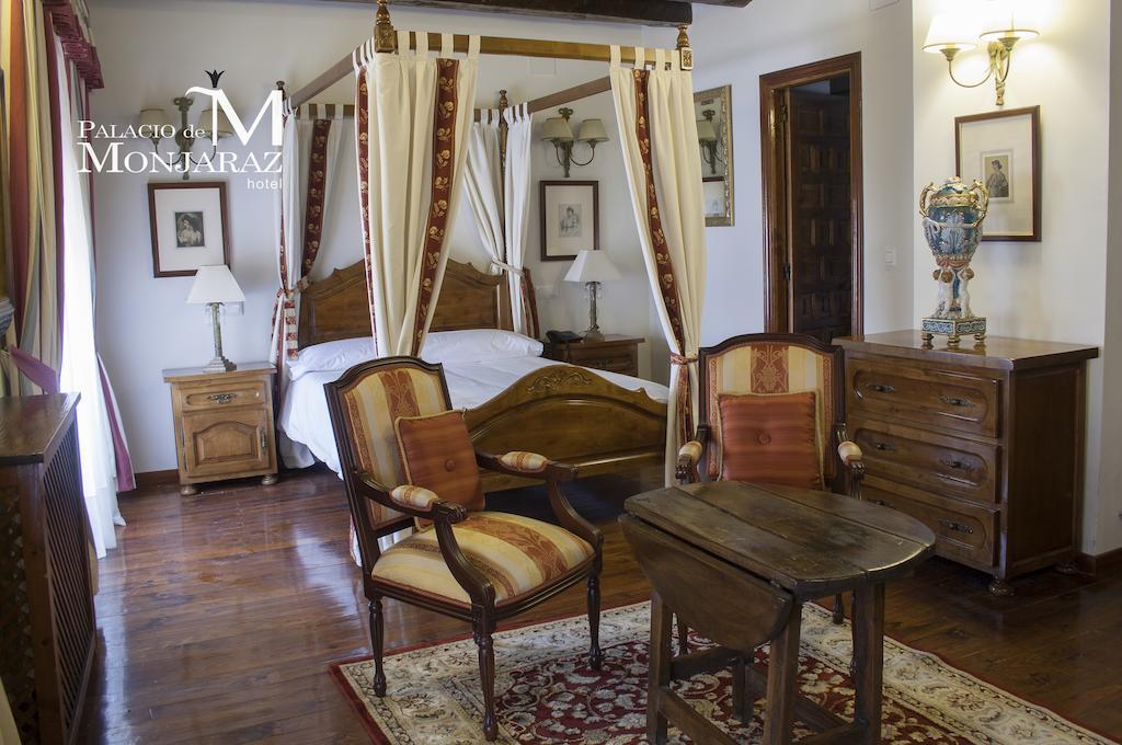 Palacio De Monjaraz Ávila Luaran gambar